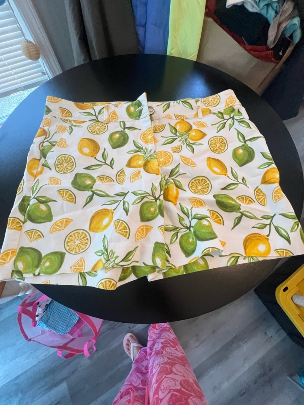 Isaac Mizrahi White Lemon Print Women’s Shorts